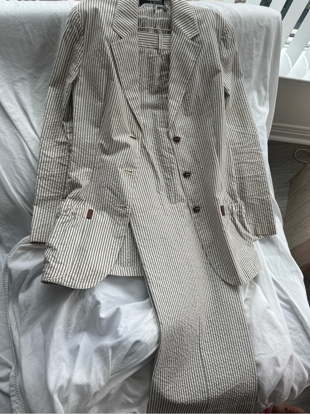 Samsonite black label suit